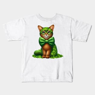 Clover Abyssinian Cat St Patricks Day Kids T-Shirt